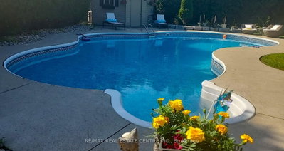 2 Irongate Drive • Brant, ON photo 4