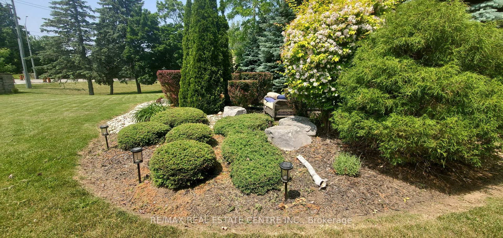 2 Irongate Drive • Brant, ON photo 7
