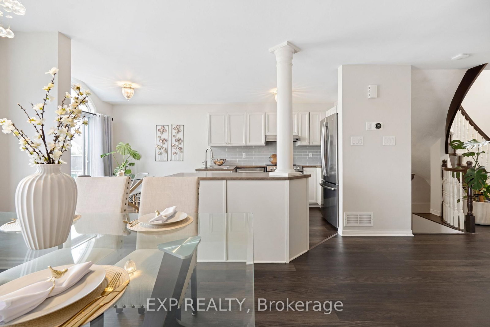 1064 Candlewood Street • Ottawa, ON photo 14