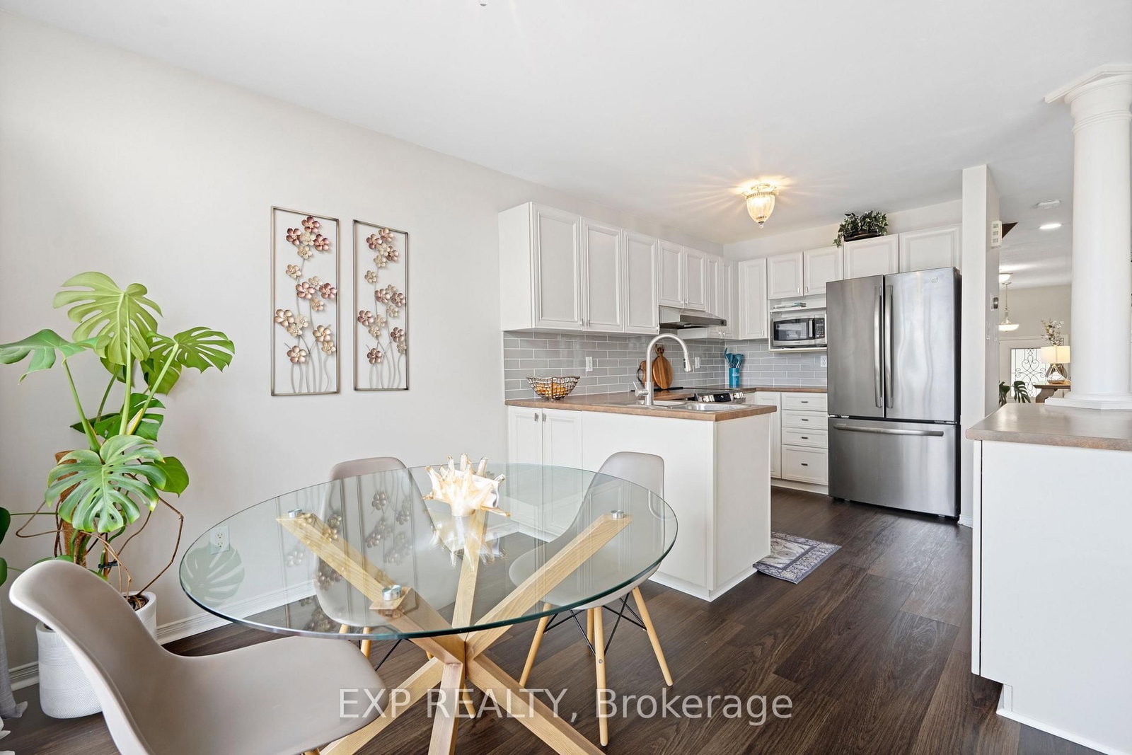 1064 Candlewood Street • Ottawa, ON photo 16