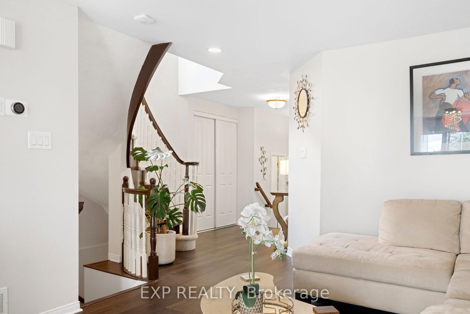 1064 Candlewood Street • Ottawa, ON photo 21