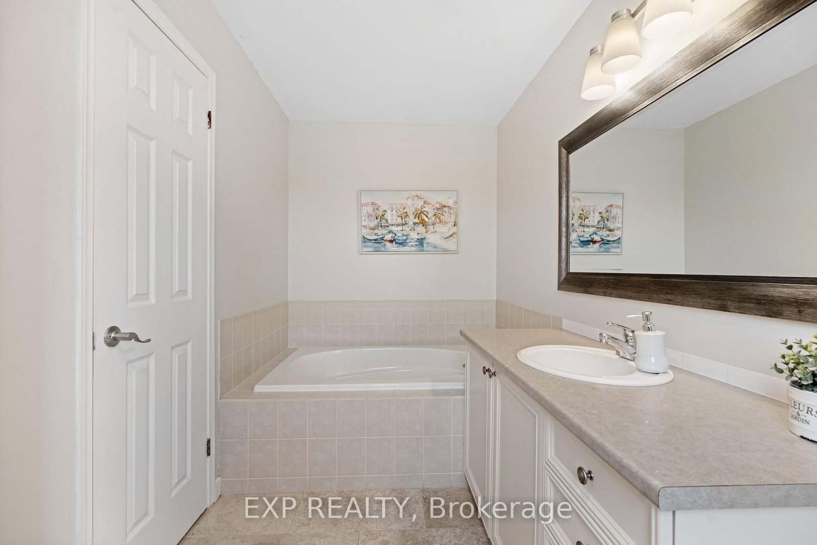 1064 Candlewood Street • Ottawa, ON photo 27