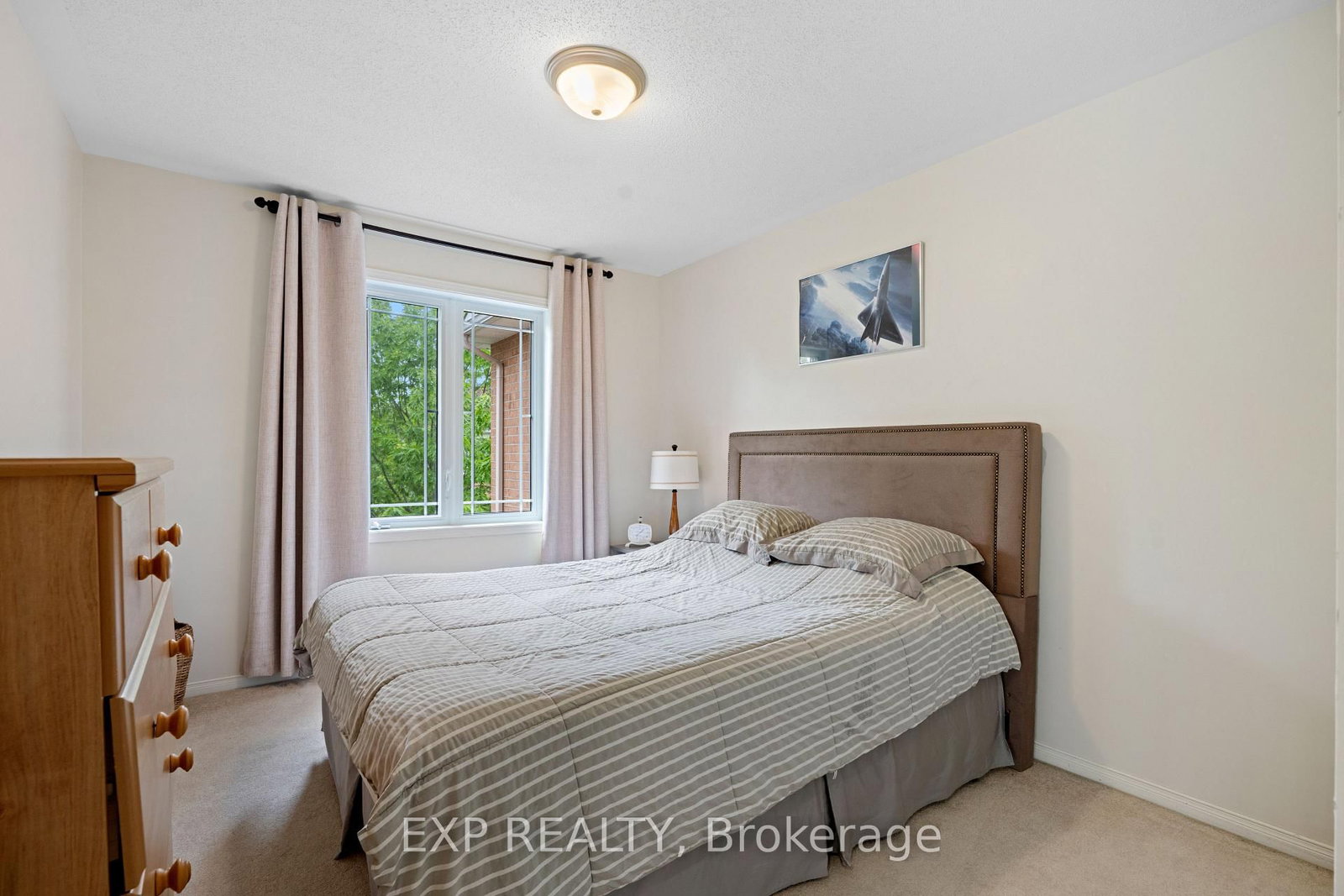 1064 Candlewood Street • Ottawa, ON photo 31