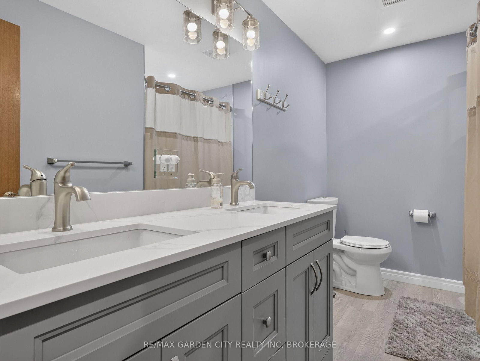 19 Black Knight Road • St. Catharines, ON photo 10