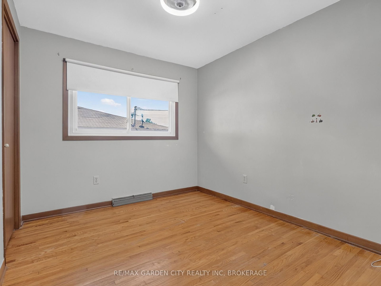 19 Black Knight Road • St. Catharines, ON photo 14