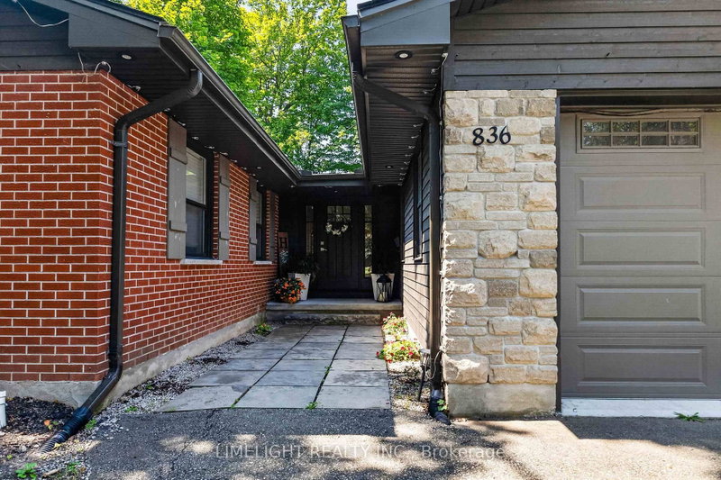 836 Manchester Road