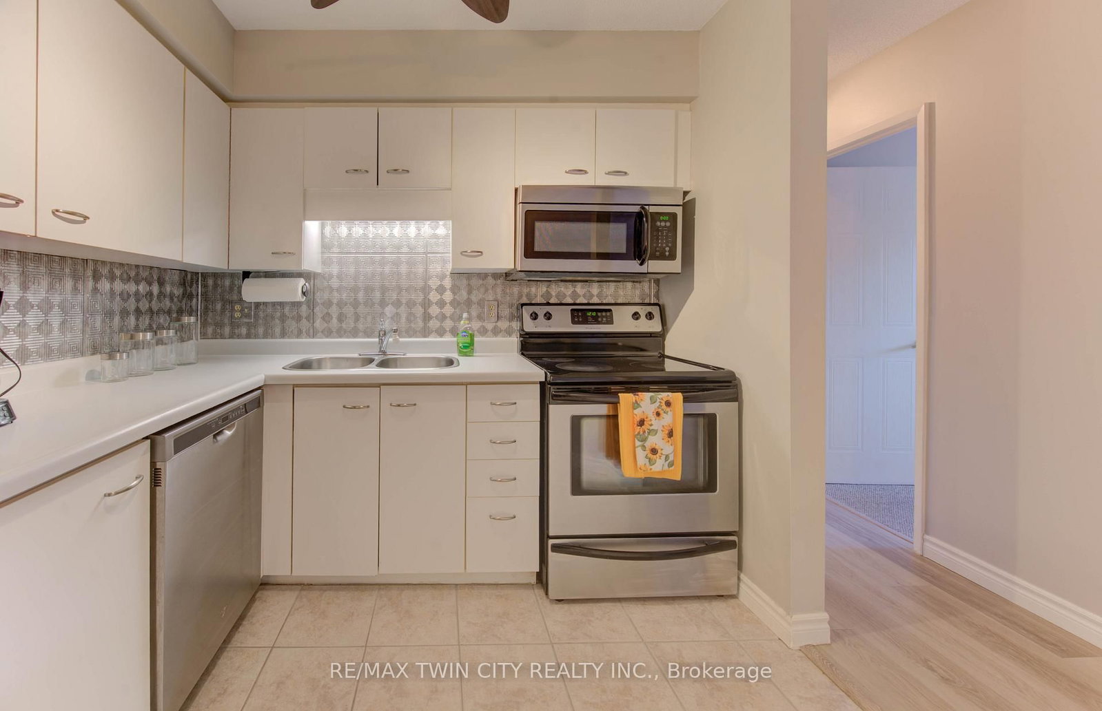 3085 Kingsway Drive • #27 • Kitchener, ON photo 14