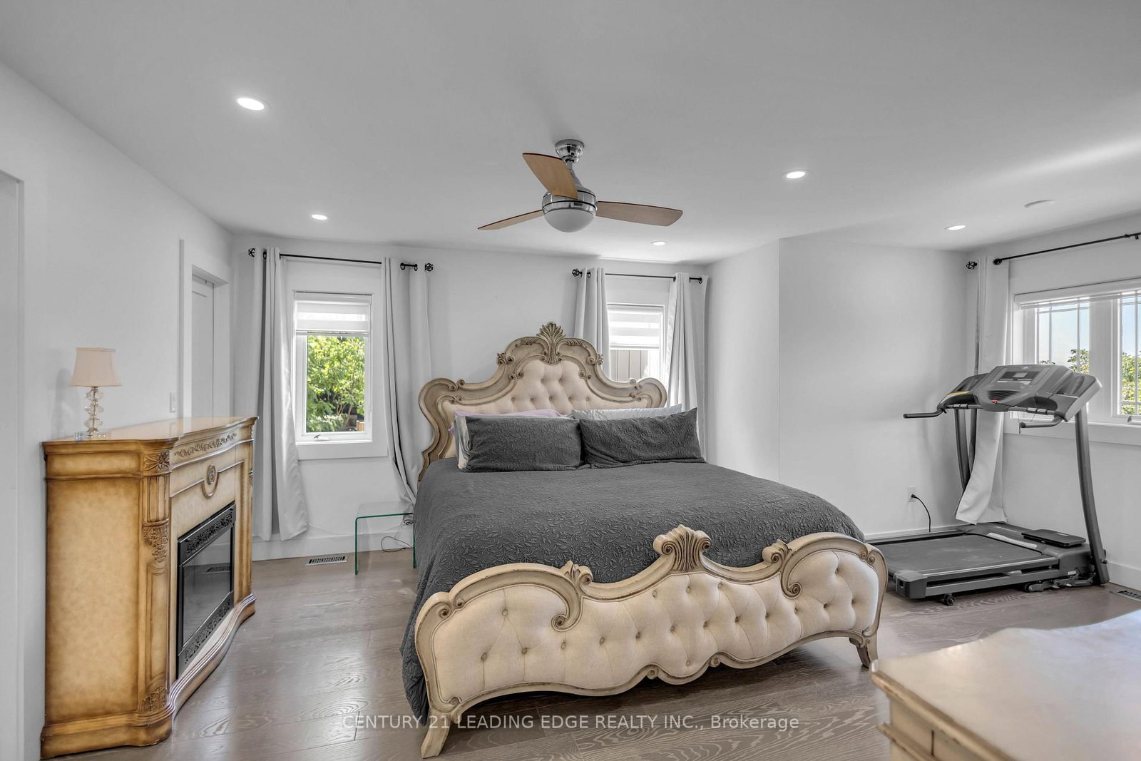 67 Bradley Street • St. Catharines, ON photo 20