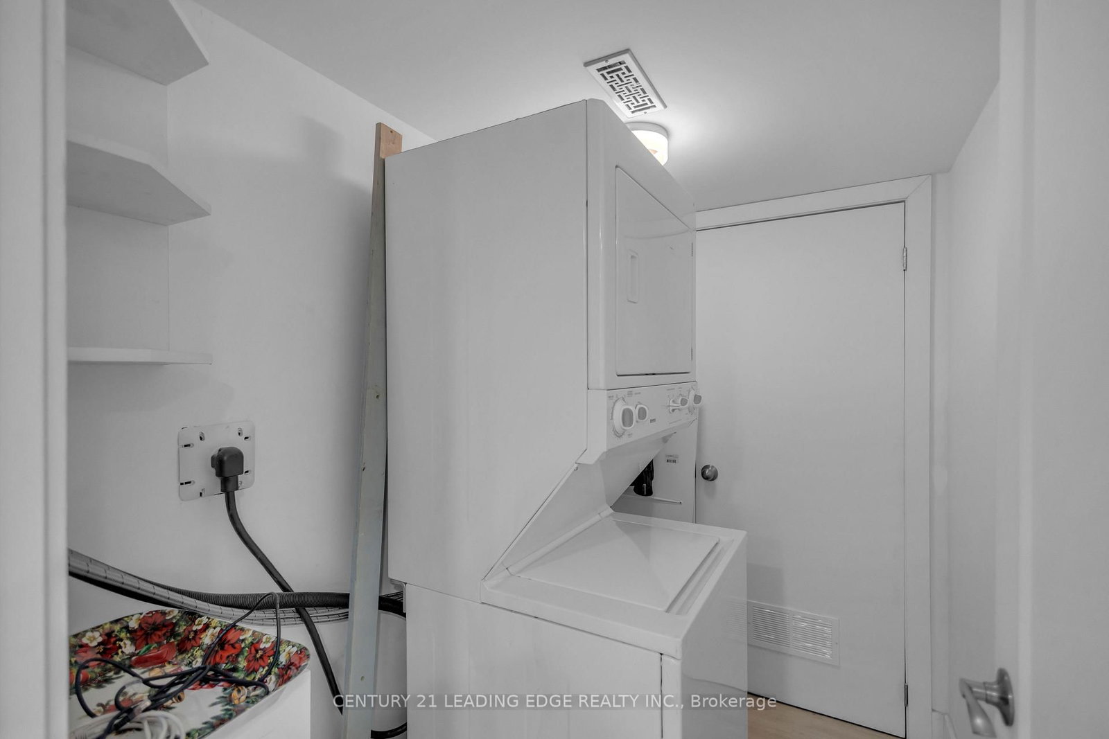 67 Bradley Street • St. Catharines, ON photo 33