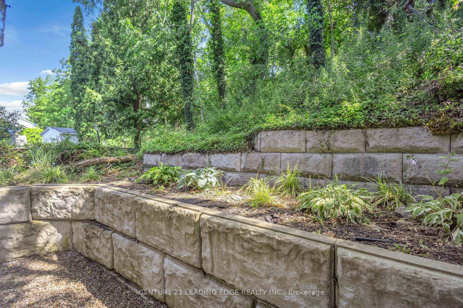 67 Bradley Street • St. Catharines, ON photo 34