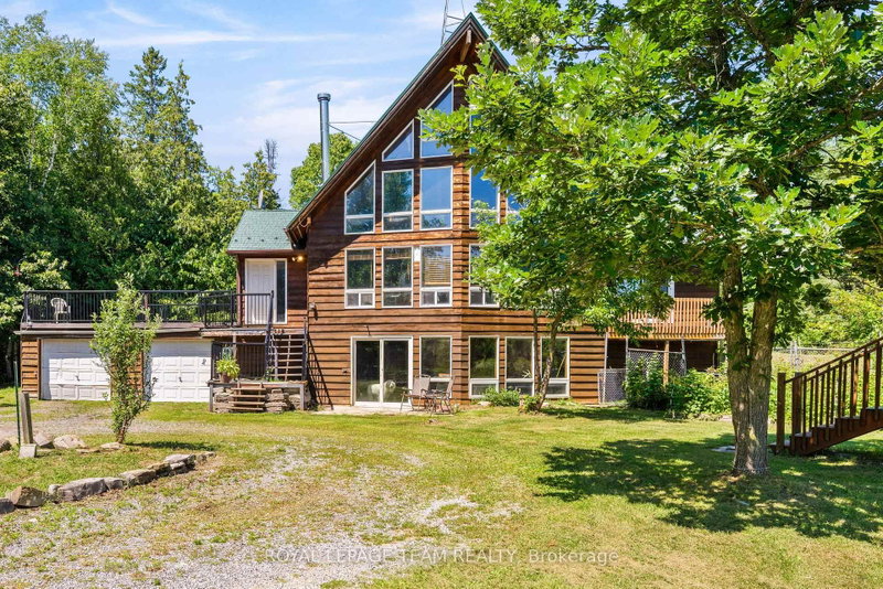 4984 Dunrobin Road