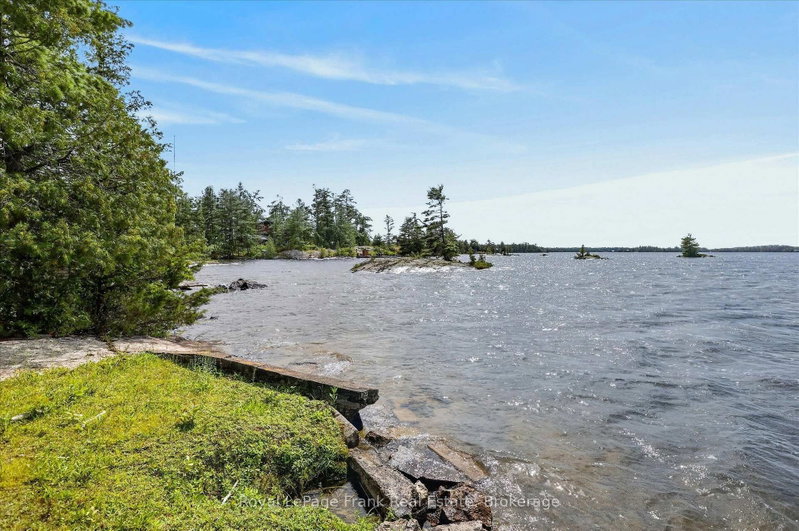 1550 Island 85 Stoney Lake