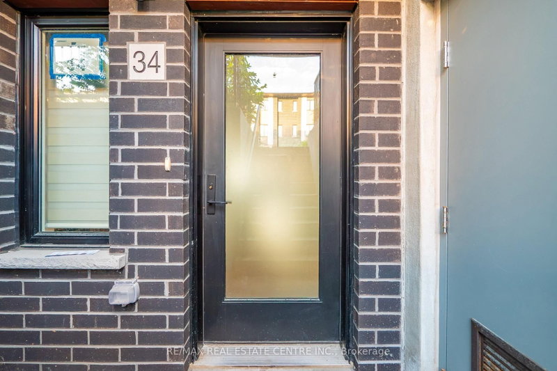 34 Lily Lane