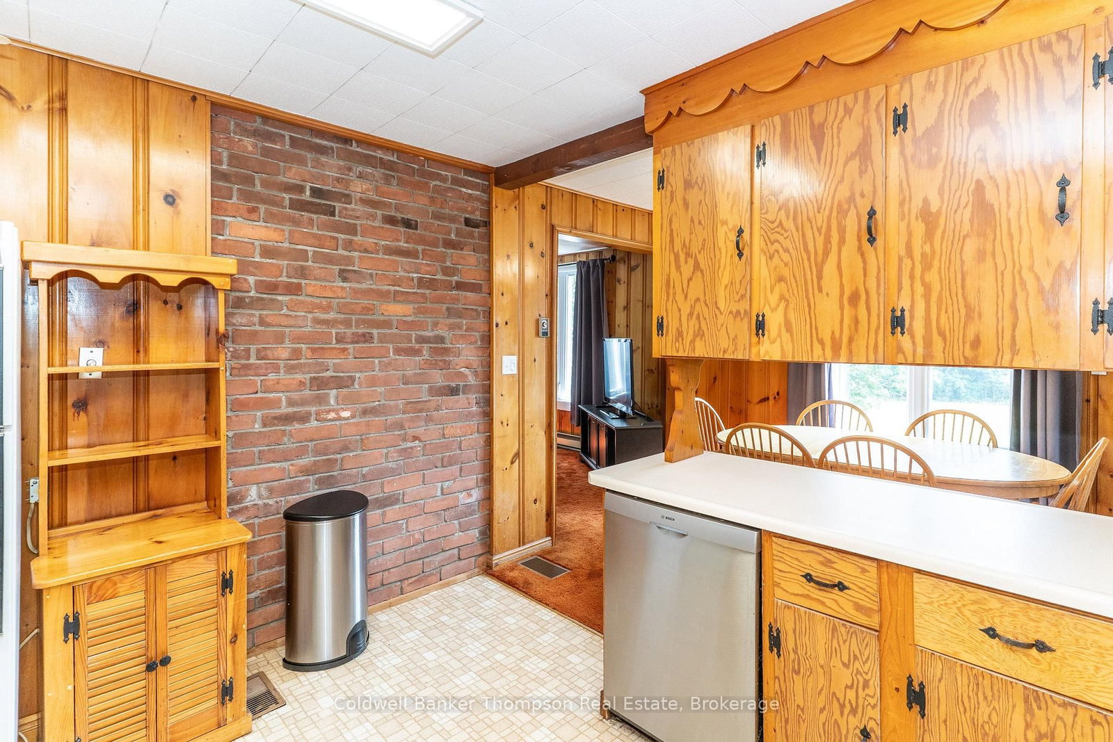 245 James Camp Road • Burk's Falls, ON photo 8