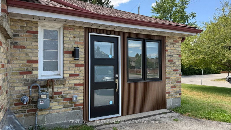 Unit 2 - 1473 Adelaide Street N