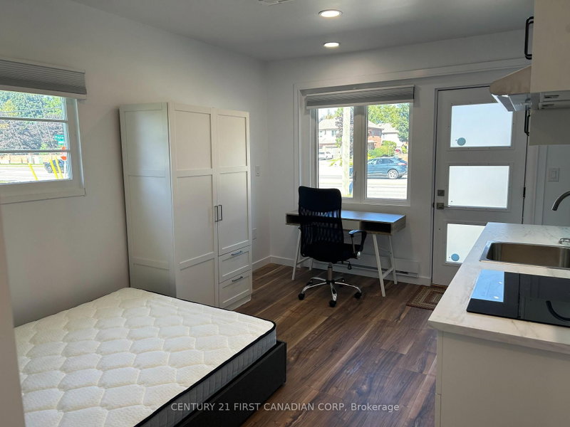 Unit 2 - 1473 Adelaide Street N