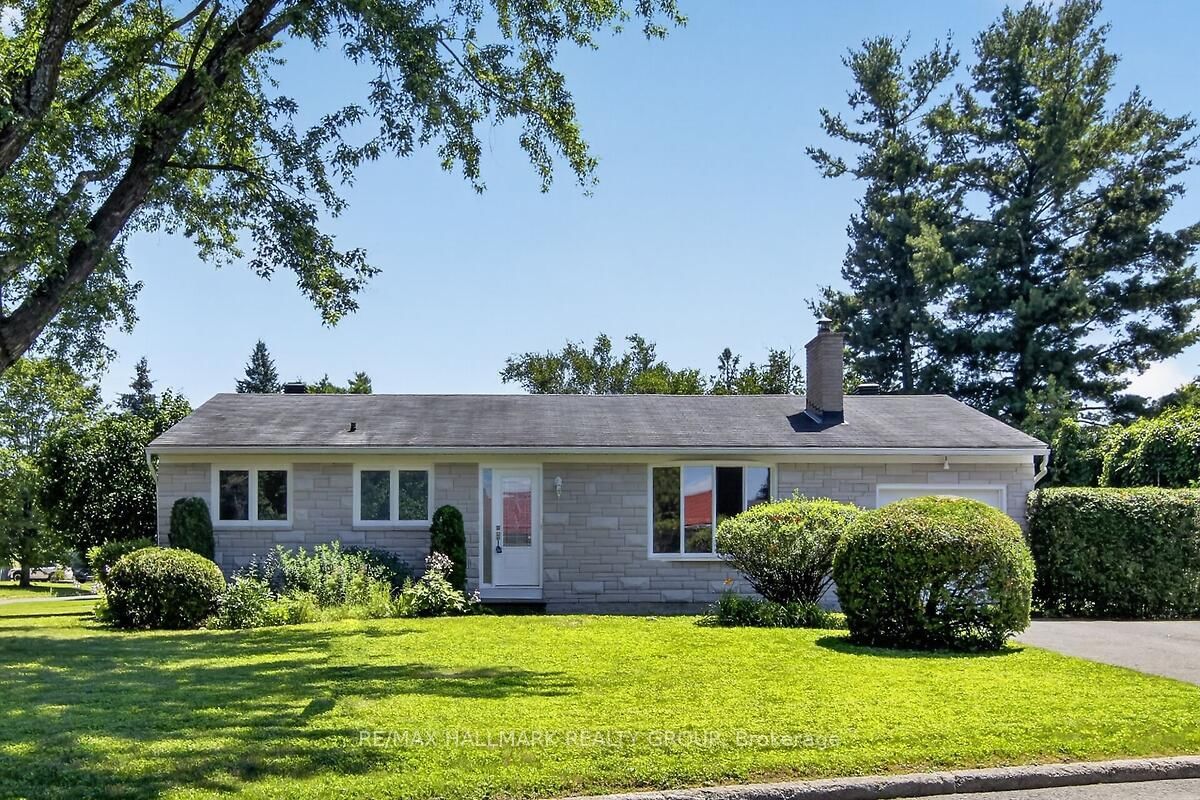 20 Cramer Drive • Nepean, ON photo 1
