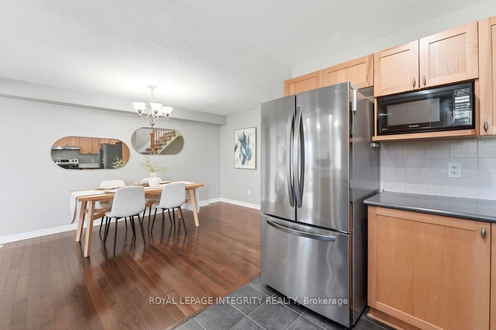 209 Tewsley Drive • Ottawa, ON photo 15