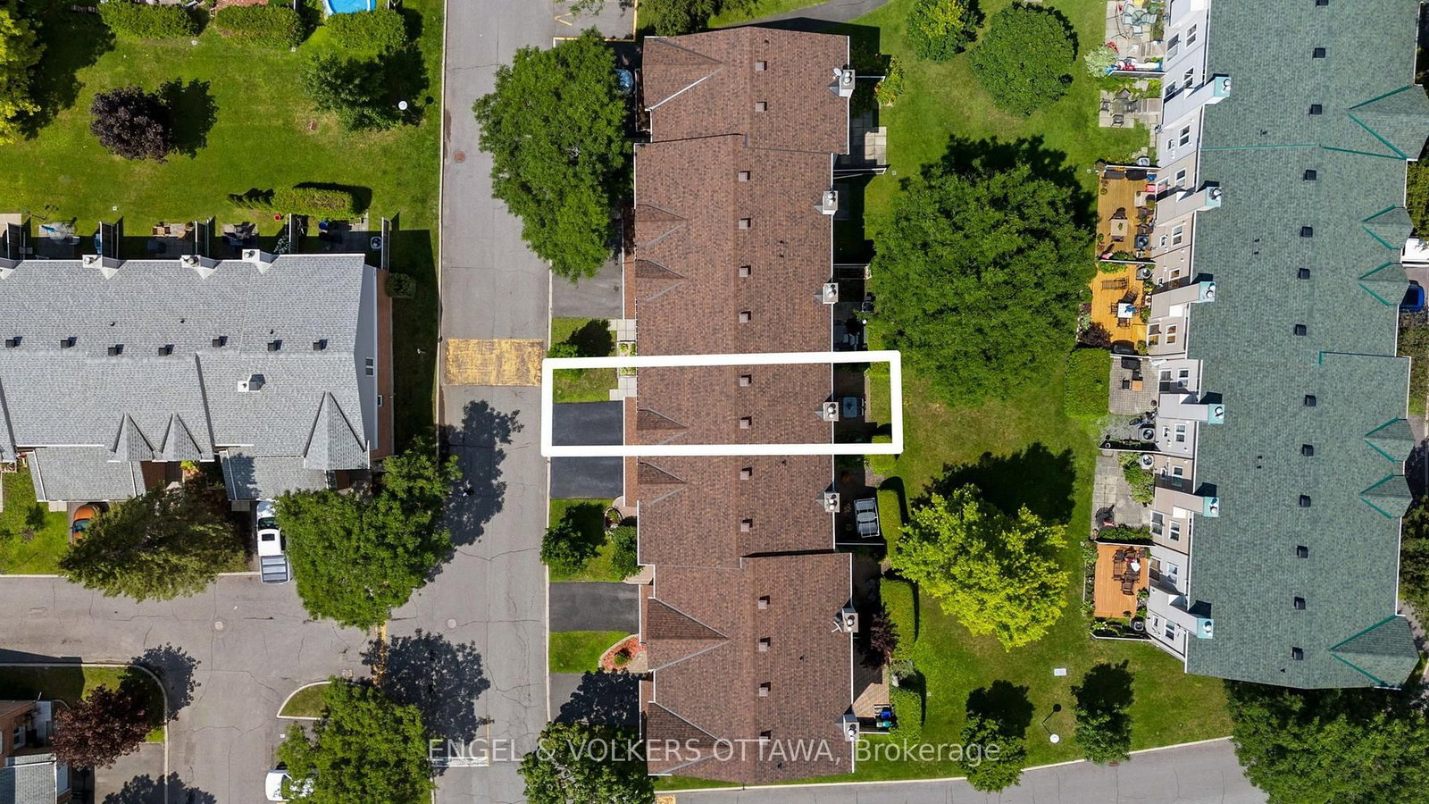 1831 Summerfields Crescent • Ottawa, ON photo 42