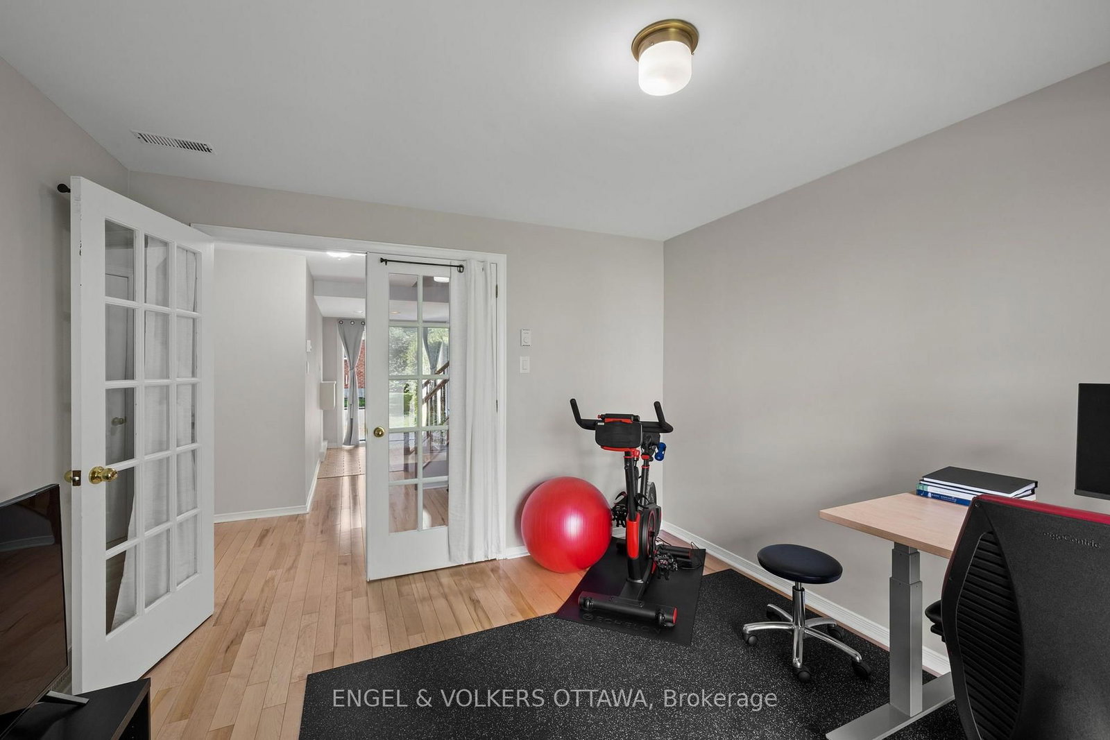 1831 Summerfields Crescent • Ottawa, ON photo 9