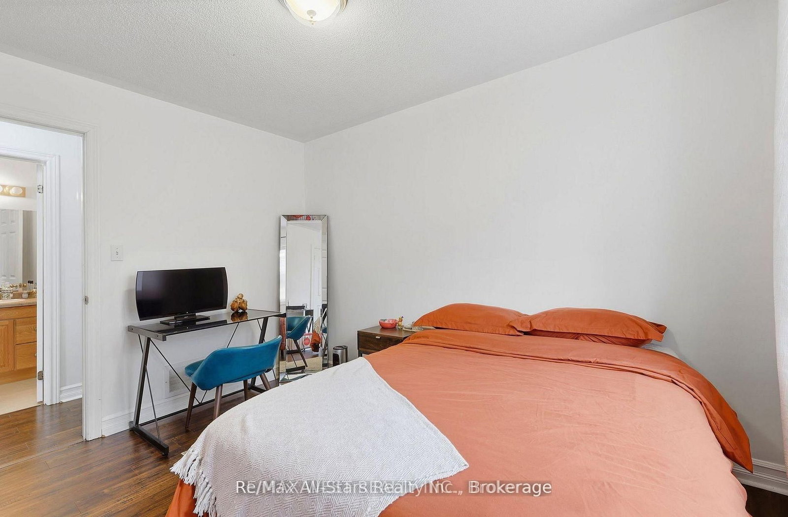 20 Eakins Crescent • Kawartha Lakes, ON photo 21