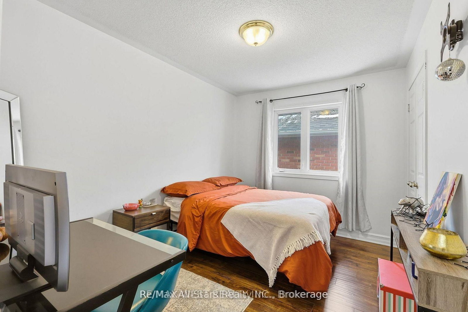 20 Eakins Crescent • Kawartha Lakes, ON photo 22