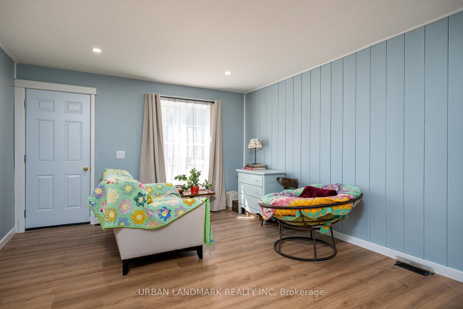 225 St Lawrence Street W • Madoc, ON photo 10