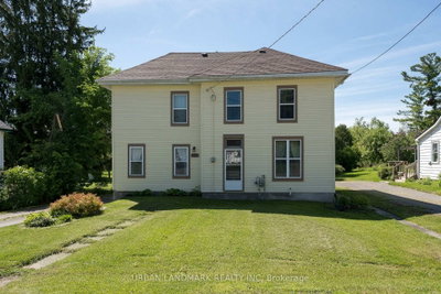 225 St Lawrence Street W • Madoc, ON photo 3