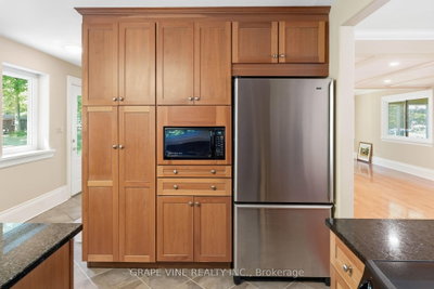 68 Goodman Crescent • Prince Edward County, ON photo 6