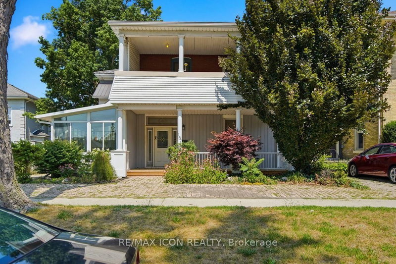 159 Front Street W