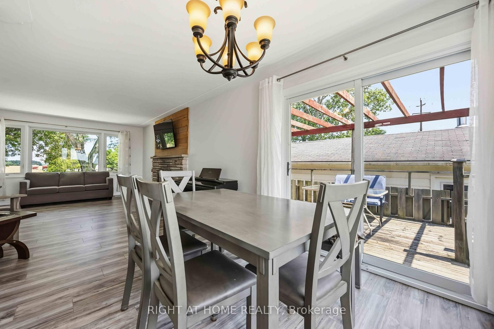 1933 Plank Rd Road • St. Clair, ON photo 12