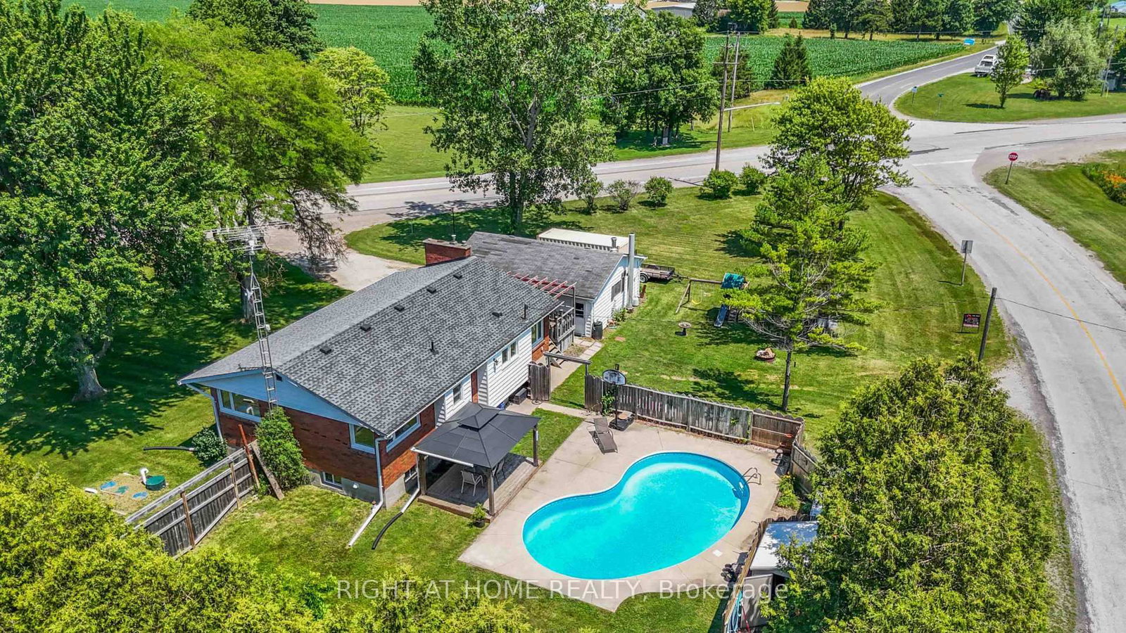 1933 Plank Rd Road • St. Clair, ON photo 40