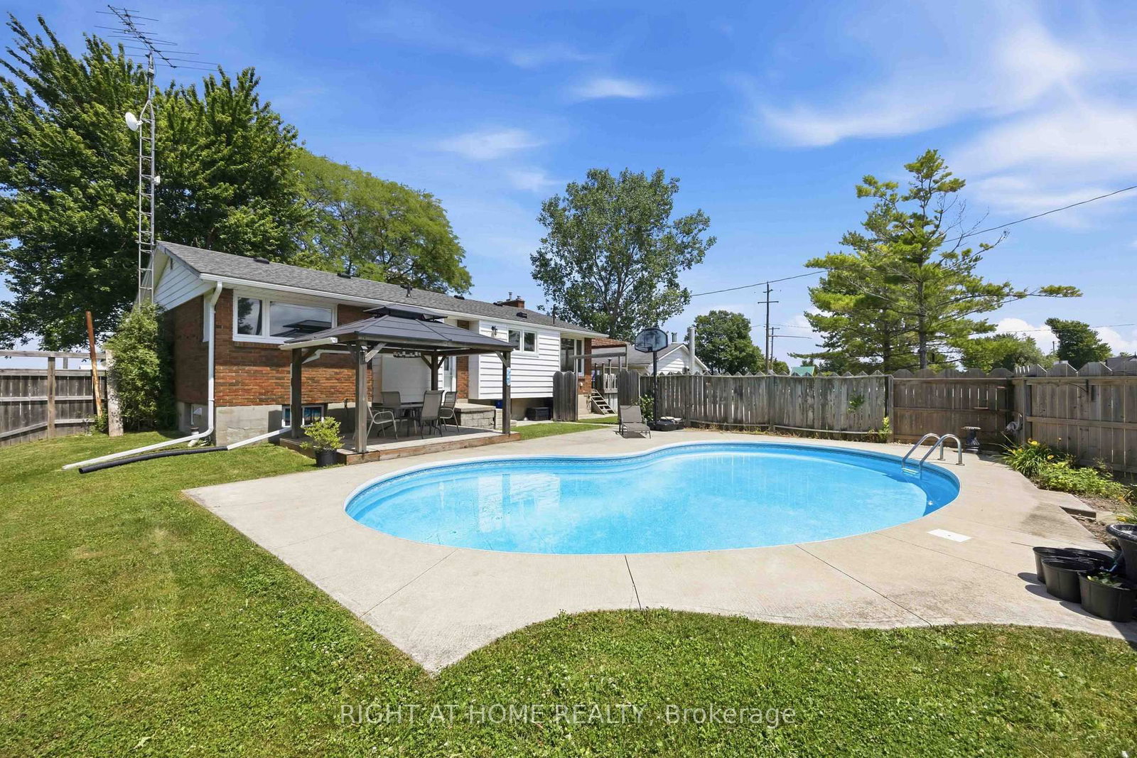 1933 Plank Rd Road • St. Clair, ON photo 7