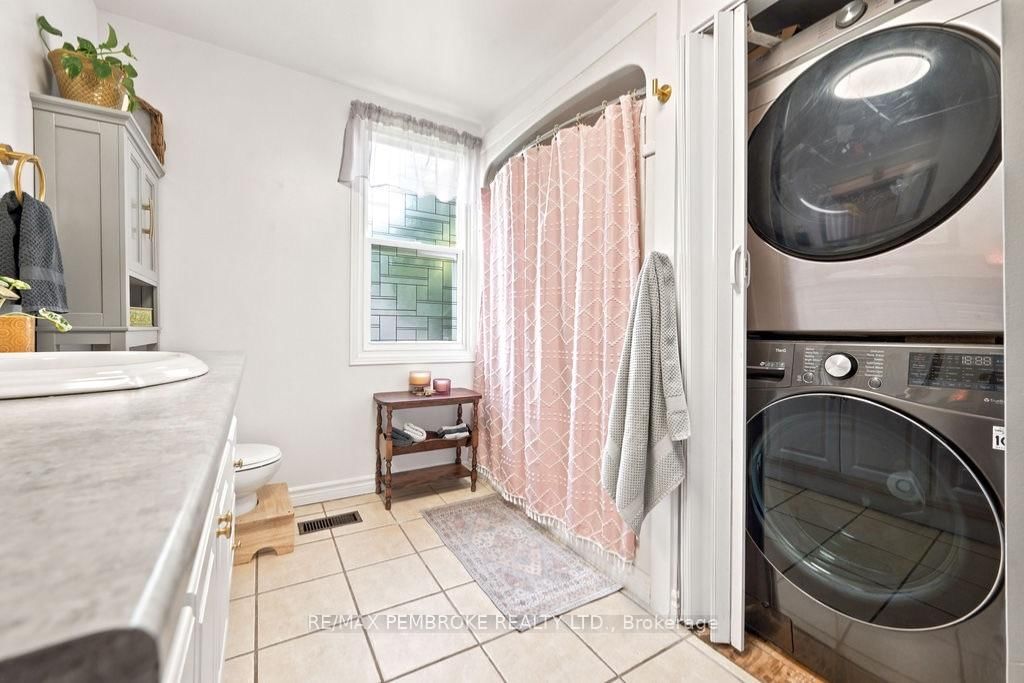 617 Third Avenue S • Laurentian Valley, ON photo 18