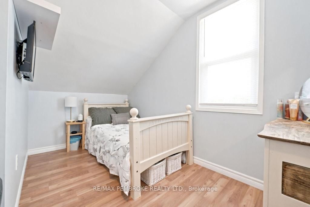 617 Third Avenue S • Laurentian Valley, ON photo 25