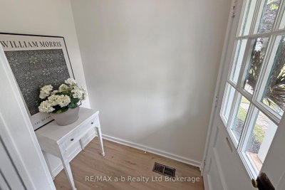 41 Kensington Street • Woodstock, ON photo 7