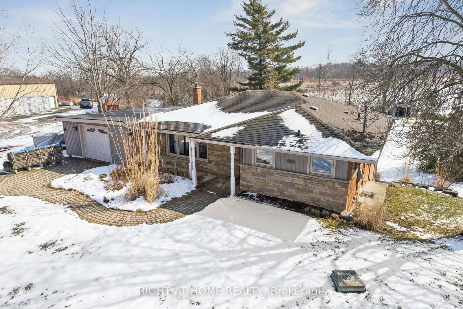 4451 Thirty Road • Lincoln, ON photo 1