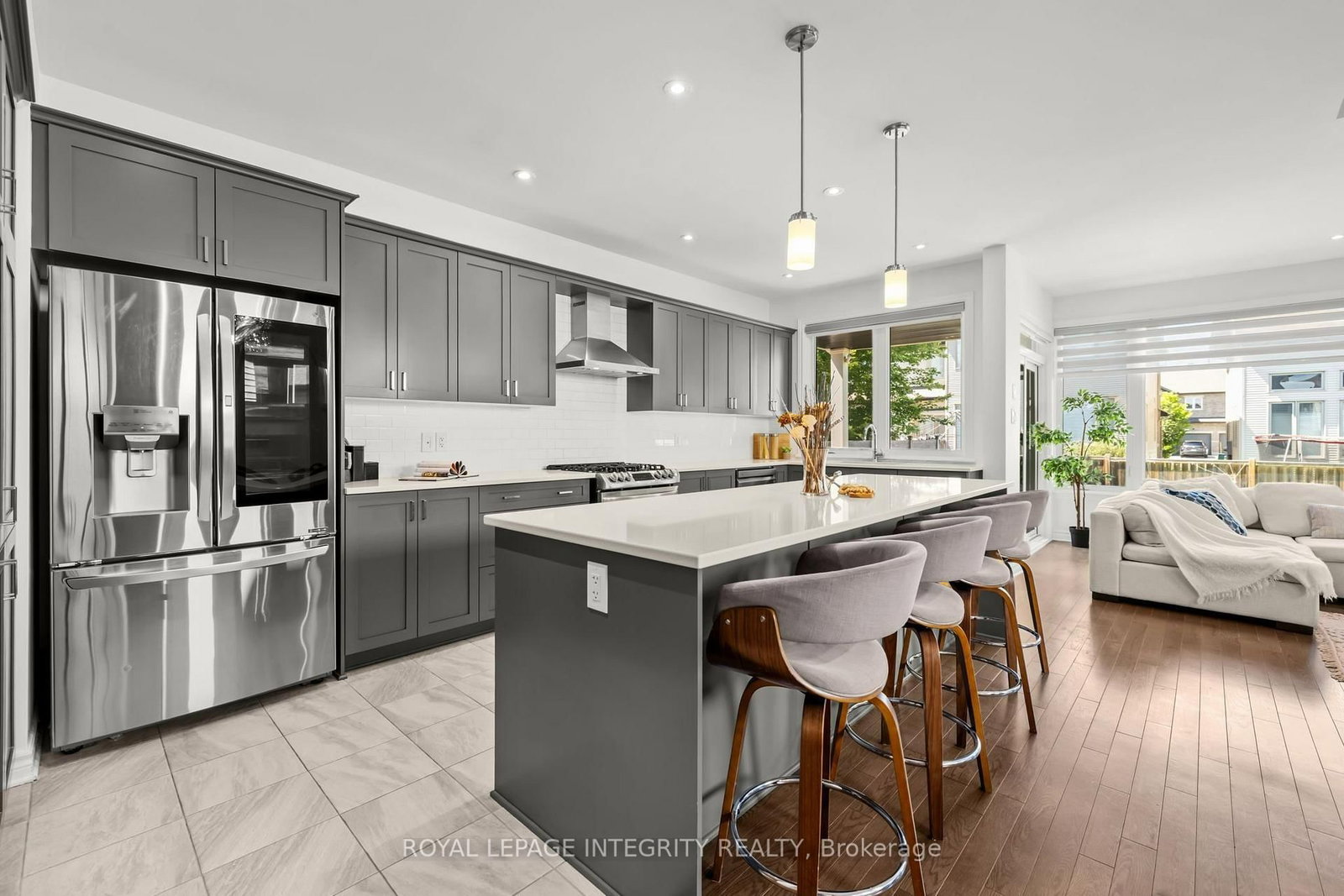 90 Palfrey Way • Ottawa, ON photo 3