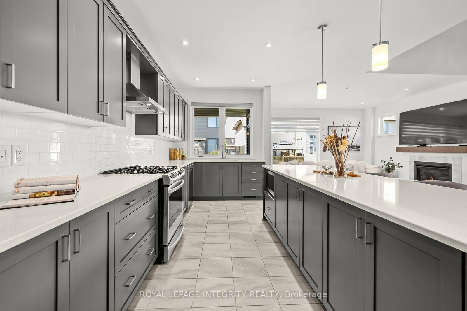 90 Palfrey Way • Ottawa, ON photo 4