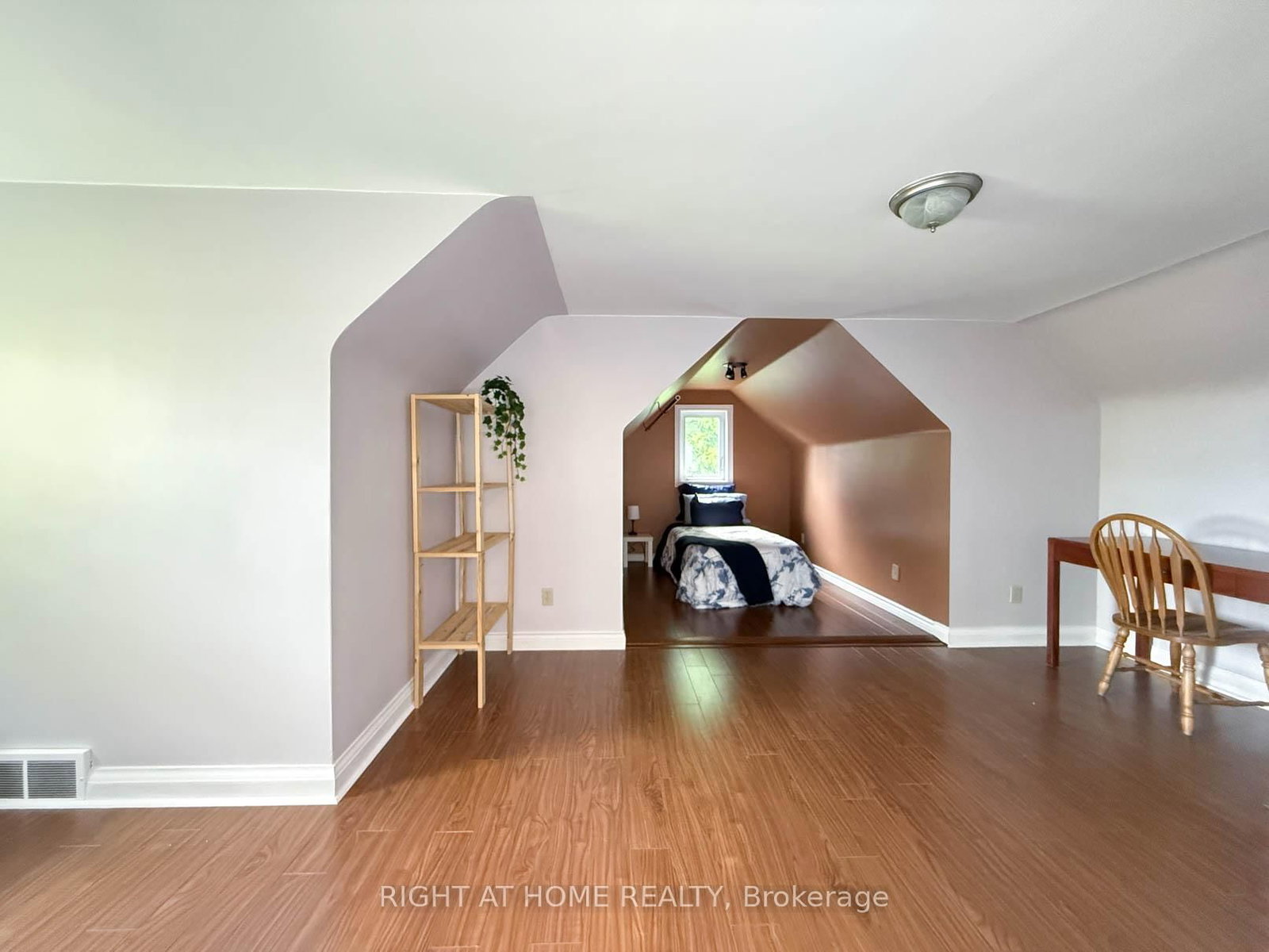 8192 Petrolia Line • Brooke-Alvinston, ON photo 17