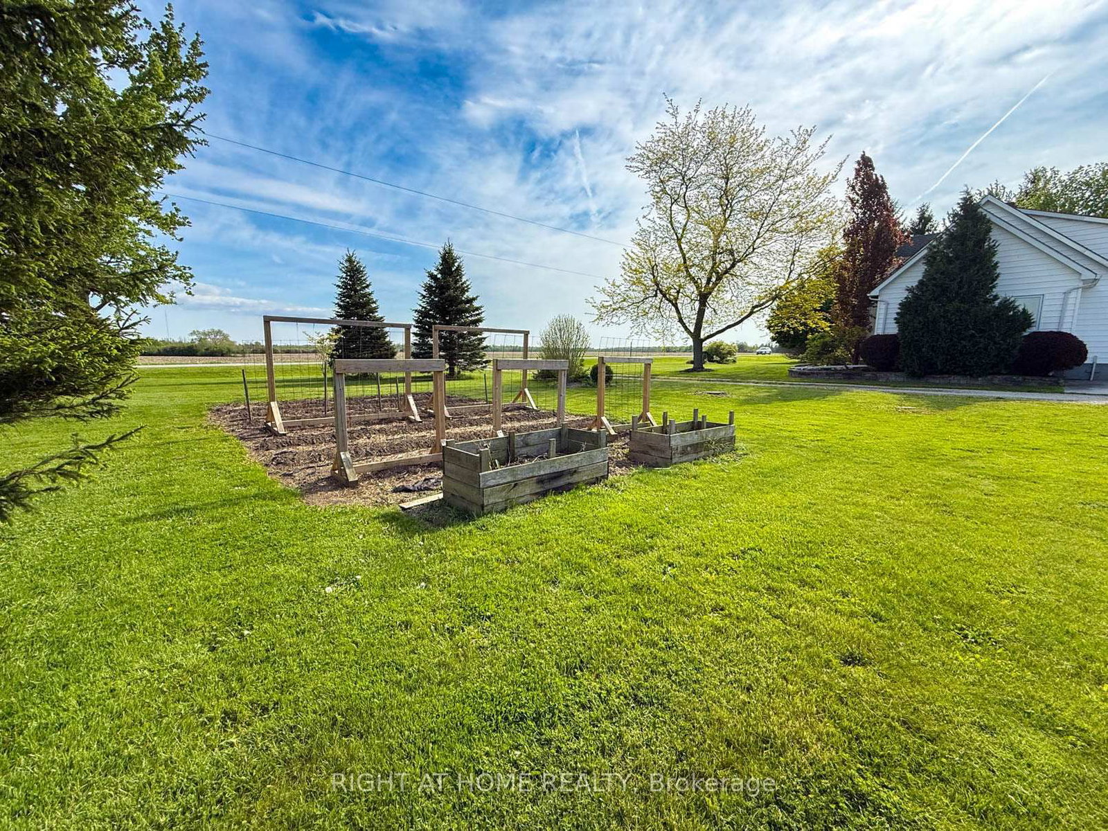 8192 Petrolia Line • Brooke-Alvinston, ON photo 30