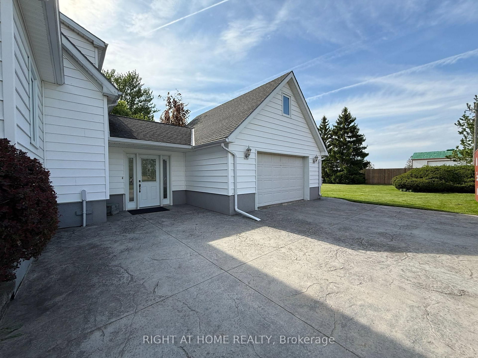 8192 Petrolia Line • Brooke-Alvinston, ON photo 33