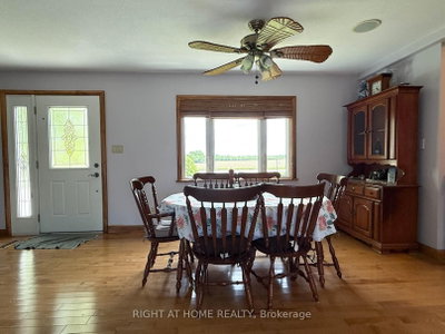 8192 Petrolia Line • Brooke-Alvinston, ON photo 6