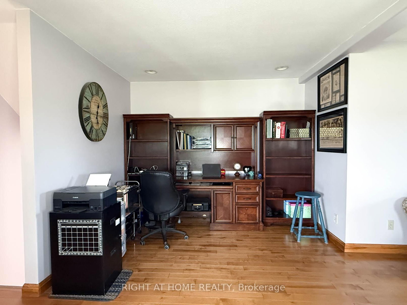 8192 Petrolia Line • Brooke-Alvinston, ON photo 8