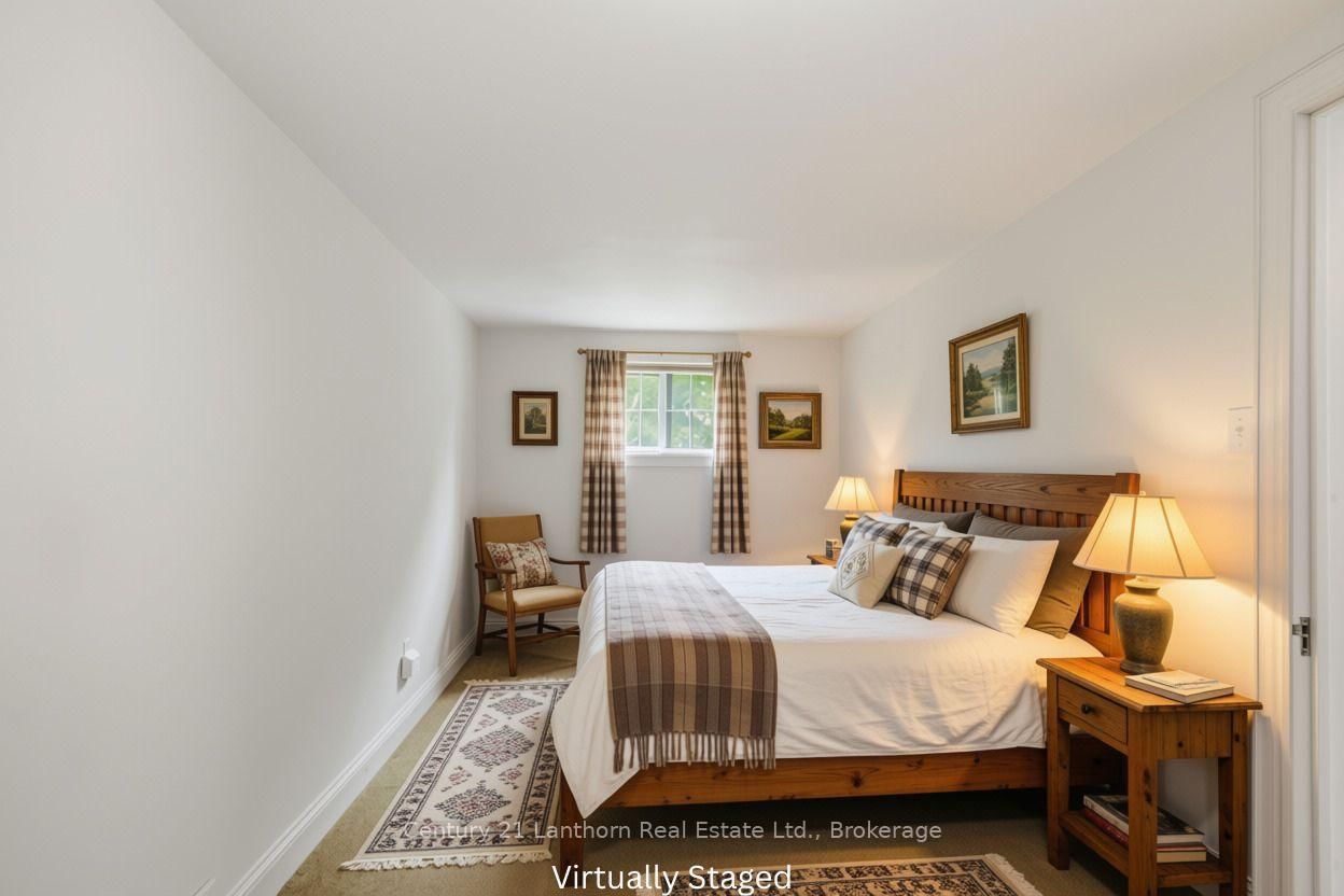 149 Dufferin Avenue • Belleville, ON photo 12