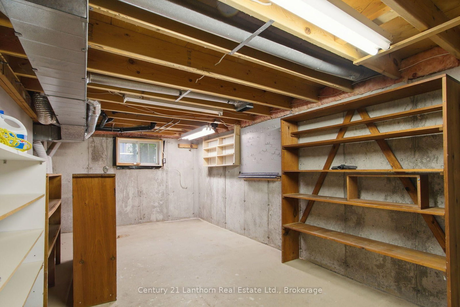 149 Dufferin Avenue • Belleville, ON photo 18