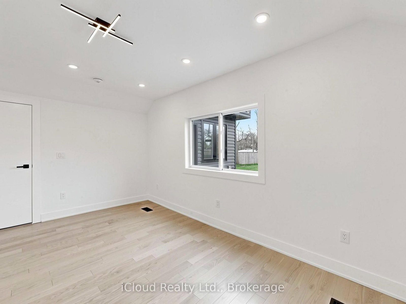 47 Church Street • Haldimand, ON photo 32