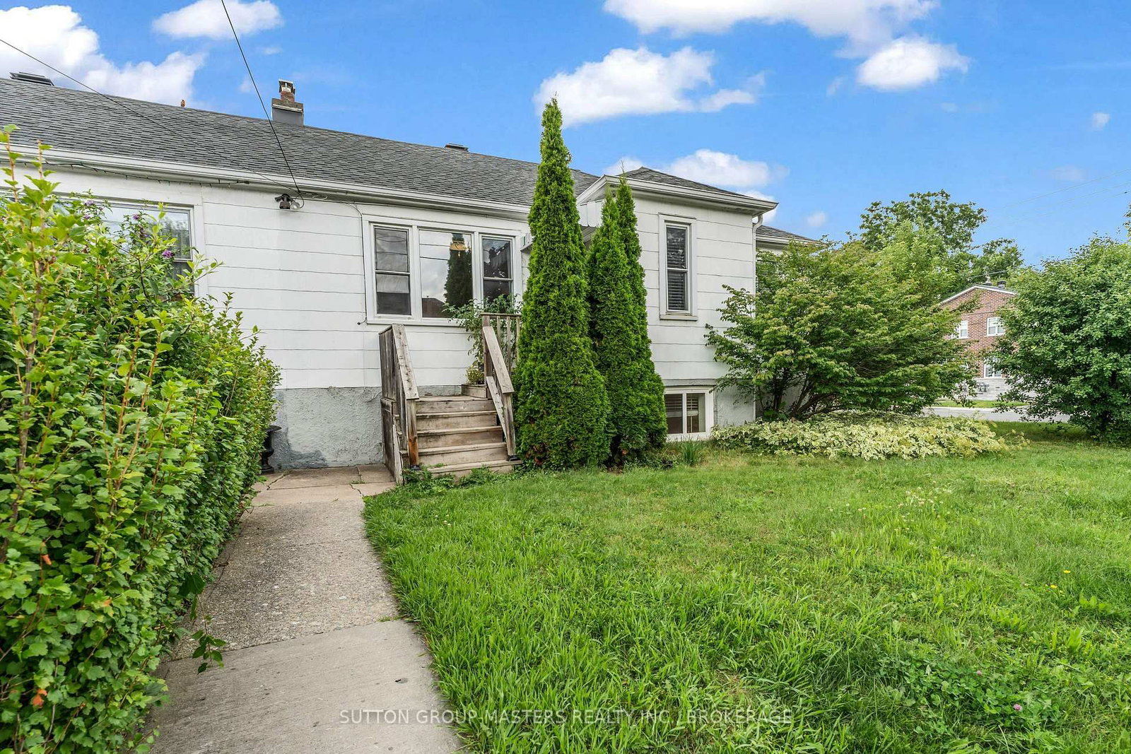 22 Westdale Avenue W • Kingston, ON photo 3