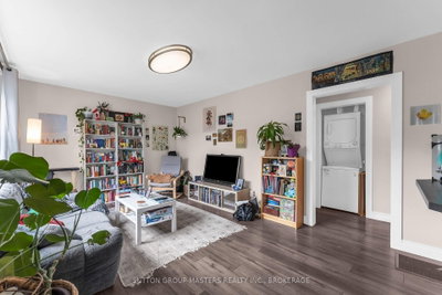 22 Westdale Avenue W • Kingston, ON photo 7