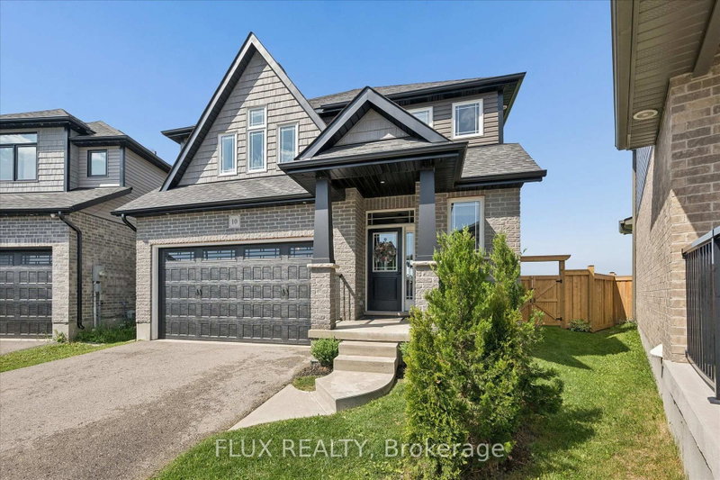 10 Sparrow Crescent